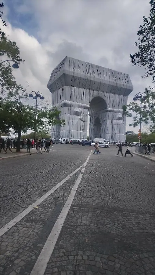 Toureifelchampselysee Paris França